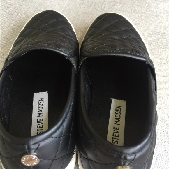 Steve Madden Quilted Leather Slip On Sneaker 6.5 - Picture 6 of 8